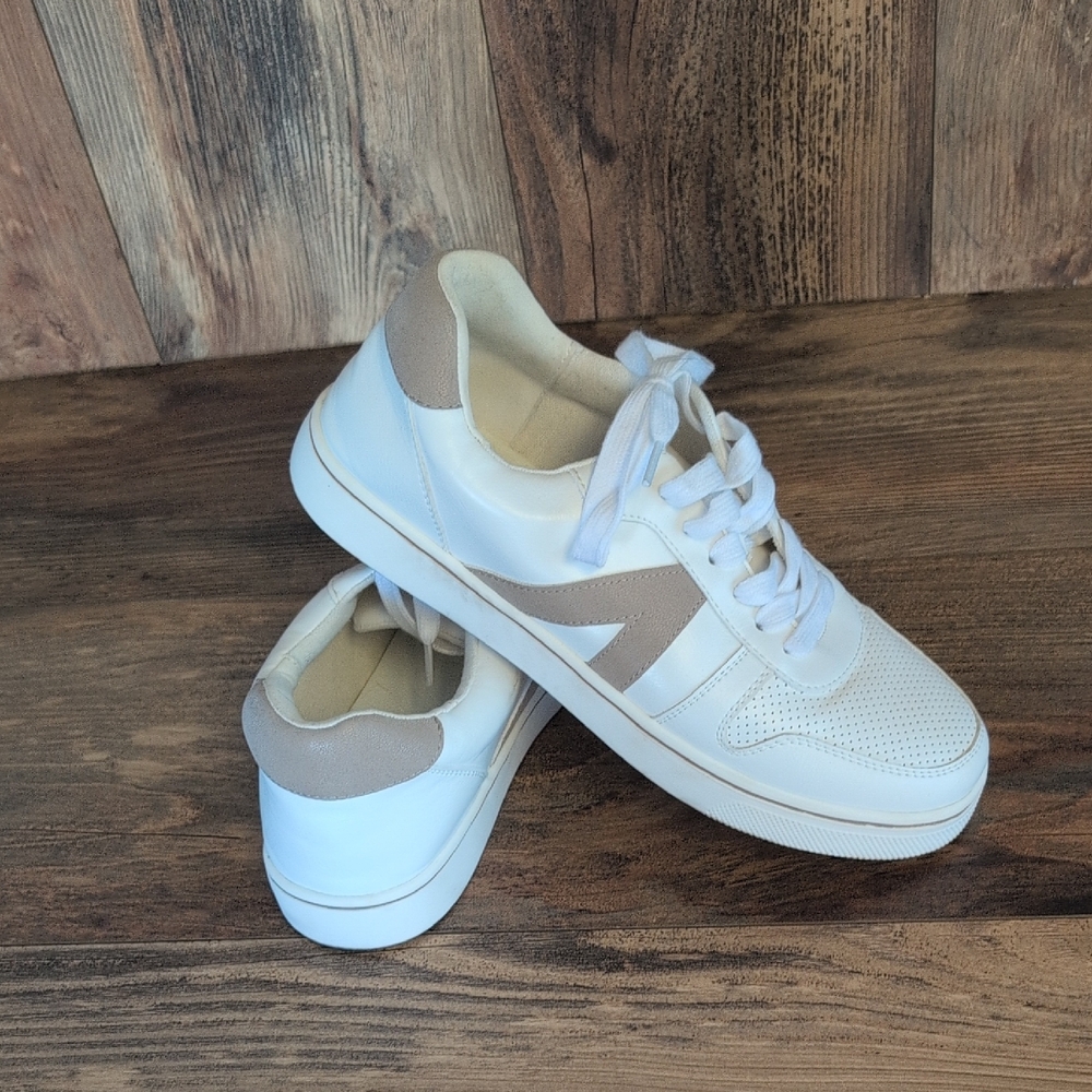 MIA Krew The Buckle Casual White and Tan Women's Sneakers 9                 V203